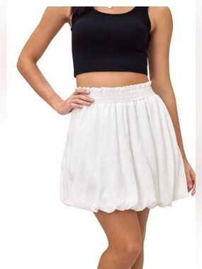 White Bubble Hem Mini Skort Skirt L Balloon Hem Pull On Cottagecore